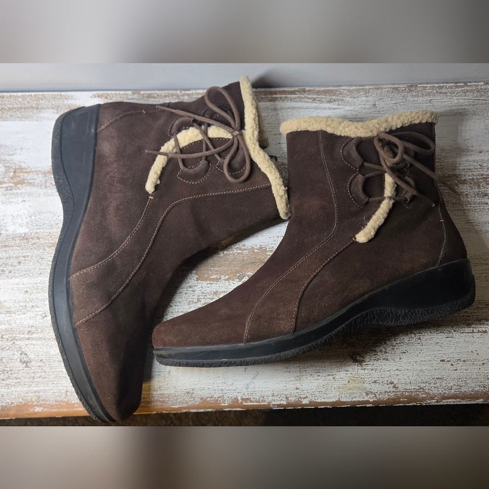 Clarks Angie Madi Women's Bendables Winter Boot Brown Suede Style # 35615 10M - Picture 2 of 10